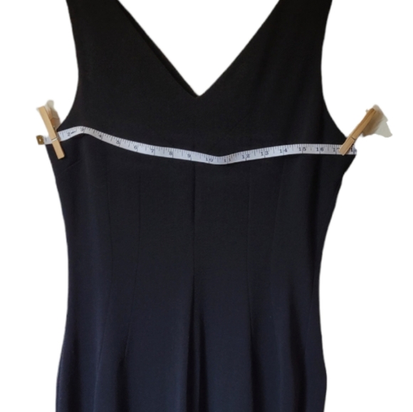 Dolce and Gabbana black v neck wool dress - Picture 11 of 15